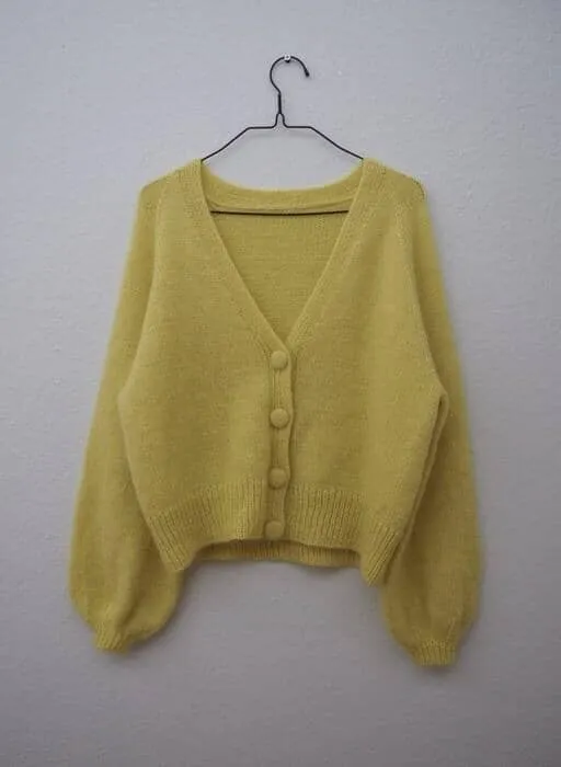Balloon Cardigan by Petiteknit, No 1 yarn kit (ex pattern)