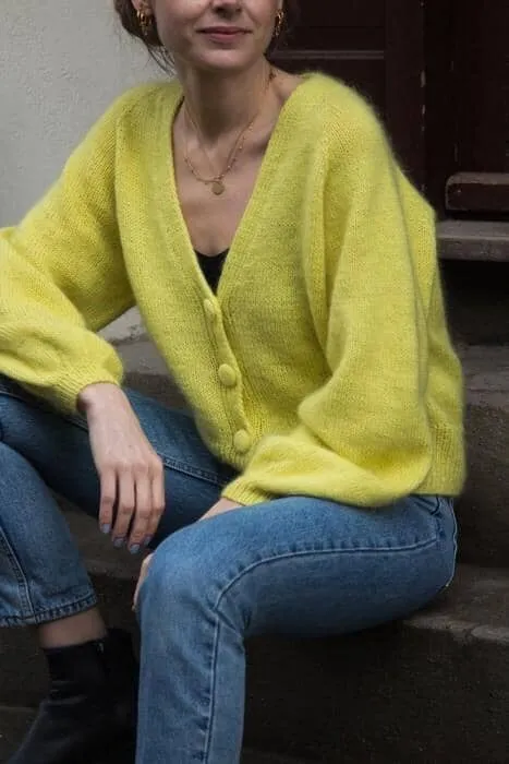 Balloon Cardigan by Petiteknit, No 1 yarn kit (ex pattern)